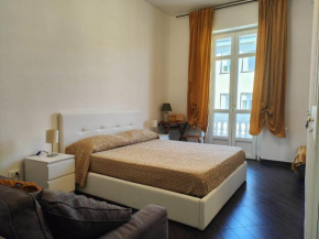 Tania House, Metro Italia 61